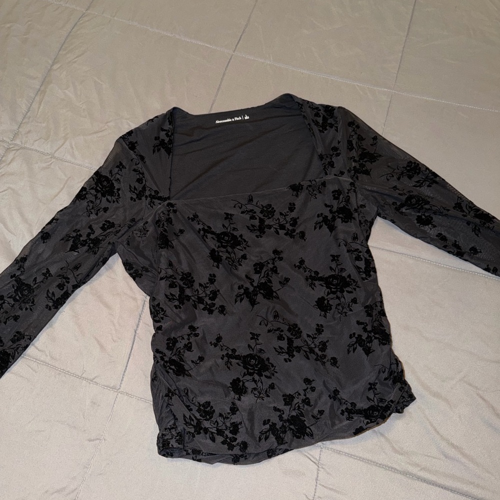 Mesh Floral Burnout Long-Sleeve Top - Black